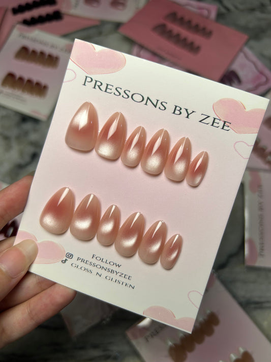 Blush gold pearl cateye pressons