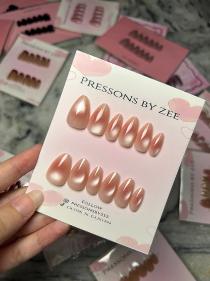 Blush gold pearl cateye pressons
