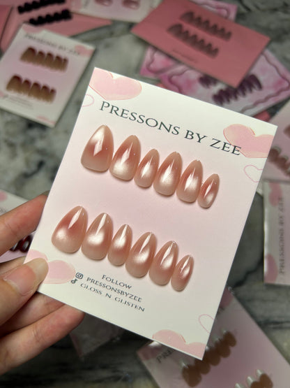 Blush gold pearl cateye pressons
